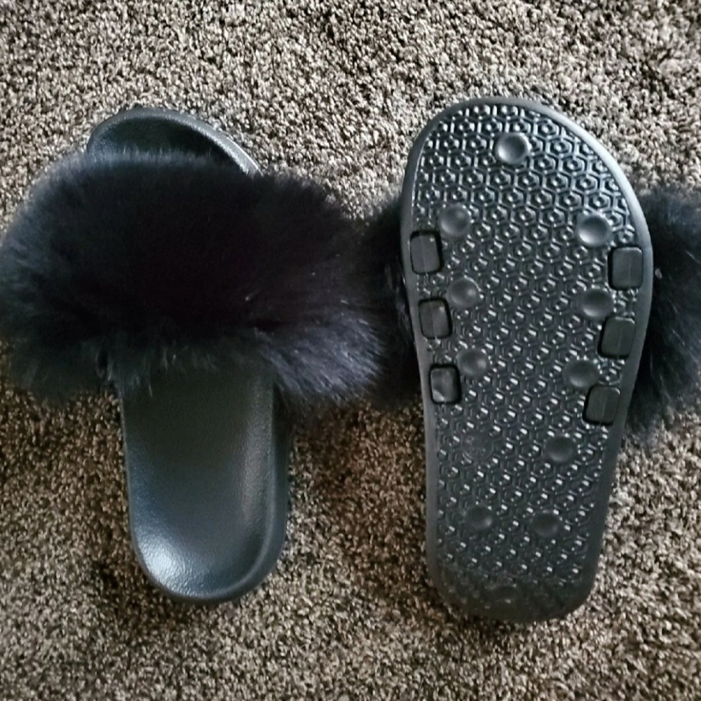 Black fur slides